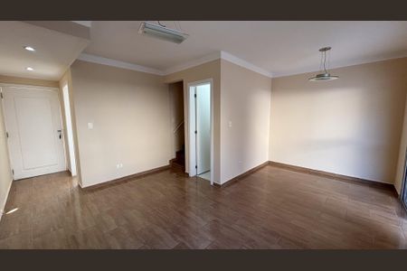 Casa de condomínio para alugar com 140m², 3 quartos e 2 vagasSala