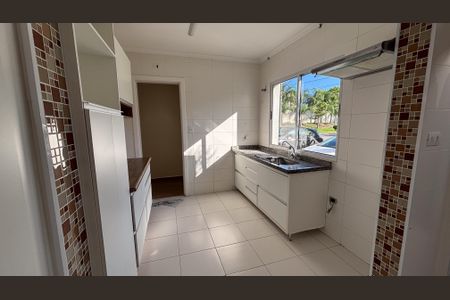 Casa de condomínio para alugar com 140m², 3 quartos e 2 vagasCozinha 