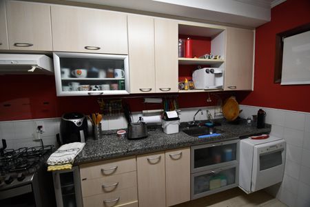 Cozinha de casa de condomínio à venda com 3 quartos, 120m² em Bosque de Barão Geraldo, Campinas