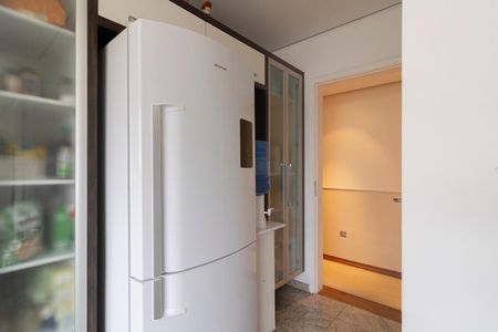 Apartamento à venda com 209m², 4 quartos e 4 vagas Apartamento à venda com 209m², 4 quartos e 4 vagasCozinha