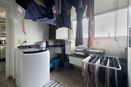 Apartamento à venda com 209m², 4 quartos e 4 vagas Apartamento à venda com 209m², 4 quartos e 4 vagasÁrea de Serviço