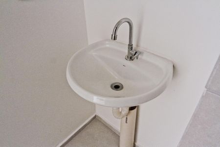 Apartamento para alugar com 32m², 2 quartos e sem vagaBanheiro