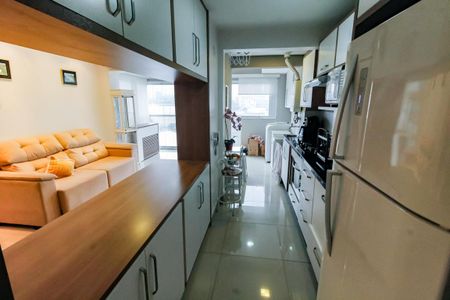 Apartamento à venda com 60m², 2 quartos e 1 vaga Apartamento à venda com 60m², 2 quartos e 1 vagaCozinha - Armários