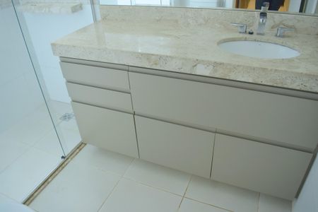 Apartamento para alugar com 156m², 3 quartos e sem vagaBanheiro da Suíte 3