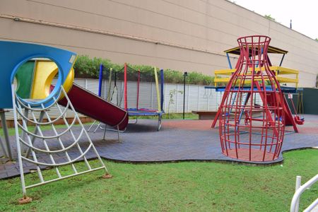 Apartamento para alugar com 156m², 3 quartos e sem vagaÁrea comum - Playground