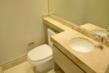 Apartamento para alugar com 156m², 3 quartos e sem vagaBanheiro 1