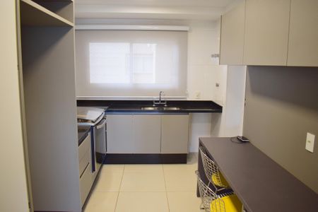 Apartamento para alugar com 156m², 3 quartos e sem vagaCozinha