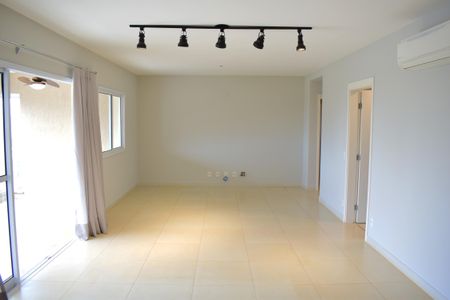 Apartamento para alugar com 156m², 3 quartos e sem vagaSala