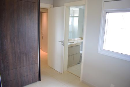Apartamento para alugar com 156m², 3 quartos e sem vagaSuíte 1