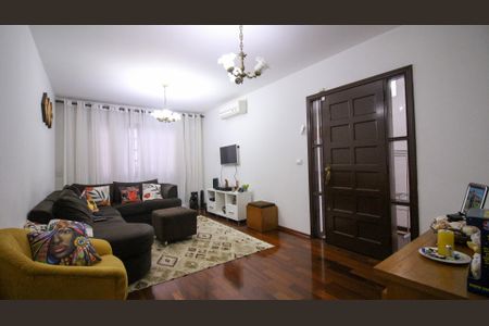 Sala de casa à venda com 4 quartos, 288m² em Parque São Lucas, São Paulo