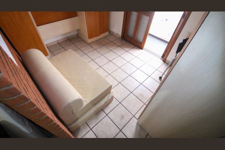 Casa à venda com 288m², 4 quartos e 5 vagas Casa à venda com 288m², 4 quartos e 5 vagasQuarto (Casa 2)