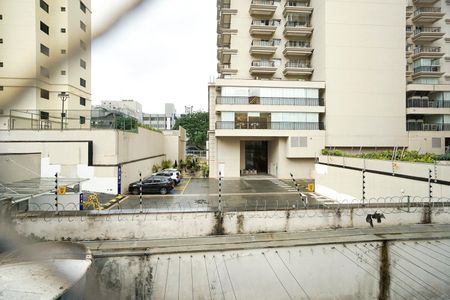 Apartamento à venda com 61m², 2 quartos e 1 vagaVista do quarto 02