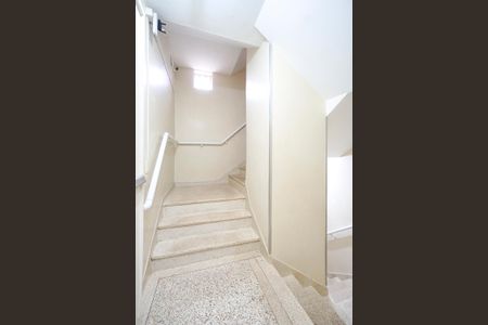 Apartamento à venda com 61m², 2 quartos e 1 vagaHall da escada