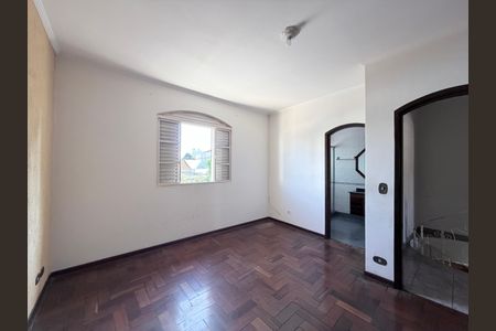 Casa para alugar com 140m², 5 quartos e 2 vagasSuite