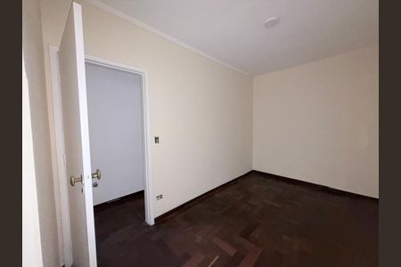 Casa para alugar com 140m², 5 quartos e 2 vagasQuarto