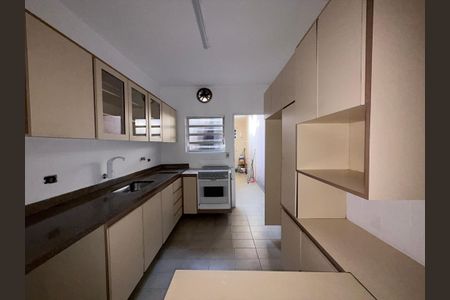 Casa para alugar com 140m², 5 quartos e 2 vagasCozinha