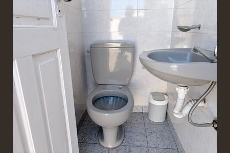 Casa para alugar com 140m², 5 quartos e 2 vagasBanheiro 