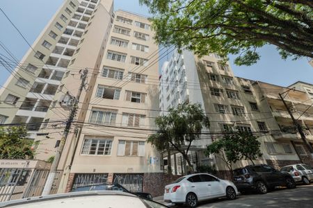 Apartamento à venda com 62m², 1 quarto e sem vaga Apartamento à venda com 62m², 1 quarto e sem vagaFachada
