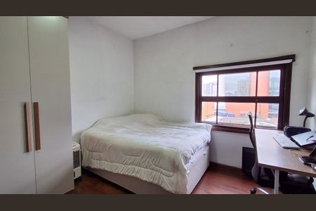Apartamento à venda com 110m², 3 quartos e 2 vagasQuarto 