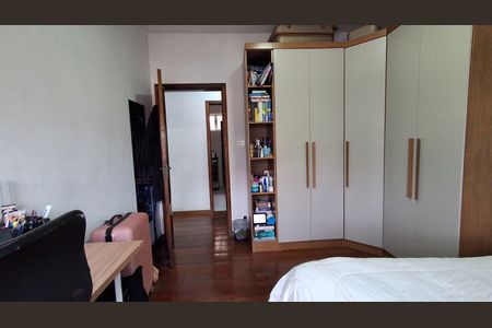 Apartamento à venda com 110m², 3 quartos e 2 vagasQuarto 