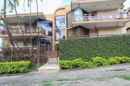 Apartamento para alugar com 155m², 3 quartos e 2 vagasFachada