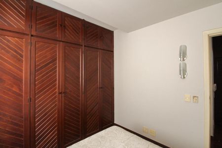Apartamento para alugar com 155m², 3 quartos e 2 vagasQuarto 2