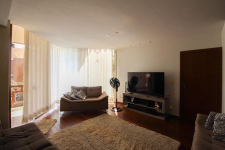 Apartamento para alugar com 155m², 3 quartos e 2 vagasSala