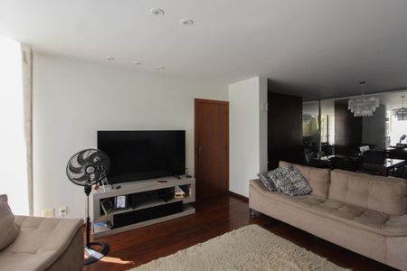 Apartamento para alugar com 155m², 3 quartos e 2 vagasSala