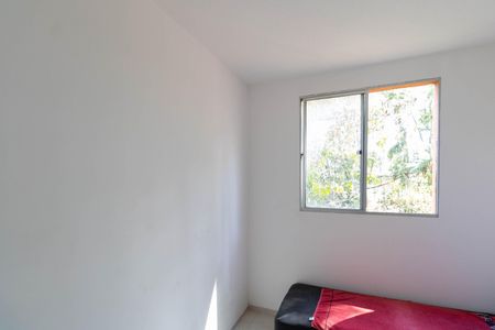 Quarto 1 de apartamento para alugar com 2 quartos, 44m² em Paciência, Rio de Janeiro