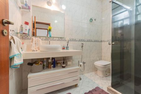 Apartamento à venda com 75m², 2 quartos e 1 vagaBanheiro