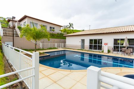 Apartamento para alugar com 70m², 3 quartos e 1 vagaÁrea comum - Piscina