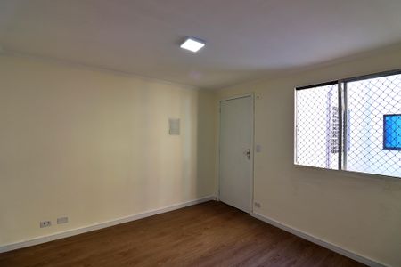 Sala  de apartamento para alugar com 2 quartos, 43m² em Santa Terezinha, São Bernardo do Campo