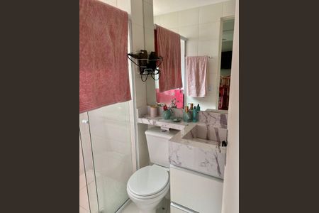 Banheiro de apartamento à venda com 2 quartos, 52m² em Vila Andrade, São Paulo