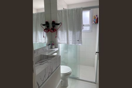 Banheiro de apartamento à venda com 2 quartos, 52m² em Vila Andrade, São Paulo