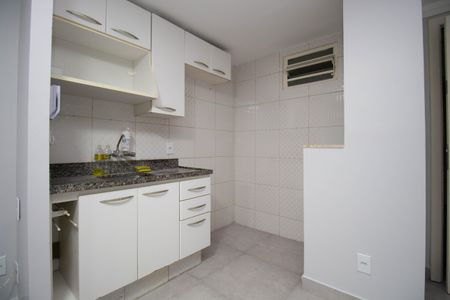 Cozinha de kitnet/studio para alugar com 1 quarto, 32m² em Qd 301, Brasília
