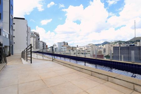 Apartamento à venda com 124m², 3 quartos e 3 vagasÁrea comum - Piscina