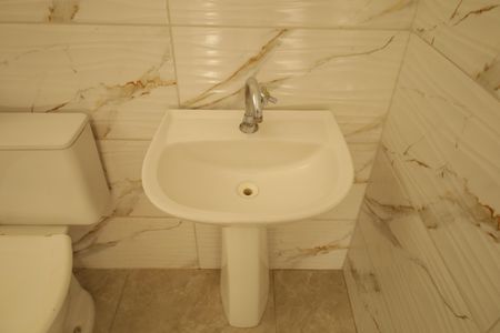 Apartamento para alugar com 56m², 2 quartos e sem vagaBanheiro