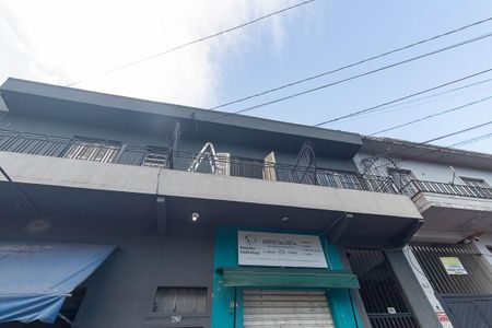 Casa para alugar com 80m², 2 quartos e sem vagaFachada