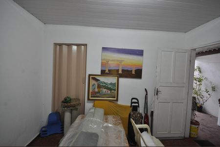 Casa à venda com 132m², 2 quartos e 1 vagaQuarto de Serviço