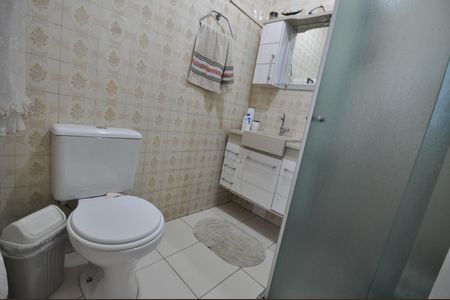 Casa à venda com 132m², 2 quartos e 1 vagaBanheiro 