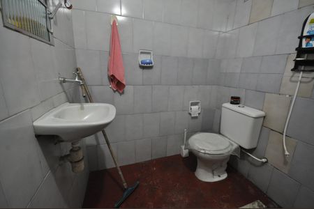 Casa à venda com 132m², 2 quartos e 1 vagaBanheiro de serviço