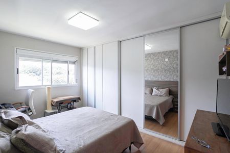 Apartamento à venda com 174m², 3 quartos e 3 vagasSuíte 2