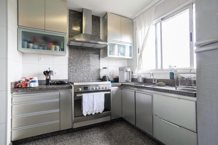 Apartamento à venda com 174m², 3 quartos e 3 vagasCozinha