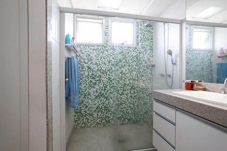 Apartamento à venda com 174m², 3 quartos e 3 vagasBanheiro da suíte 2