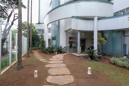 Apartamento à venda com 174m², 3 quartos e 3 vagasEntrada