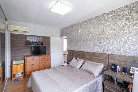 Apartamento à venda com 174m², 3 quartos e 3 vagasSuíte 2