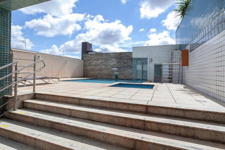 Apartamento à venda com 174m², 3 quartos e 3 vagasÁrea comum - Piscina
