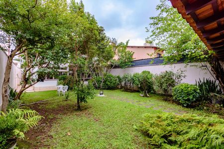 Casa para alugar com 359m², 4 quartos e 3 vagas Casa para alugar com 359m², 4 quartos e 3 vagasÁrea externa