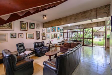 Casa para alugar com 359m², 4 quartos e 3 vagas Casa para alugar com 359m², 4 quartos e 3 vagasSala