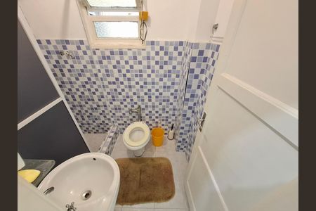 Apartamento à venda com 52m², 2 quartos e sem vaga Apartamento à venda com 52m², 2 quartos e sem vagaBanheiro